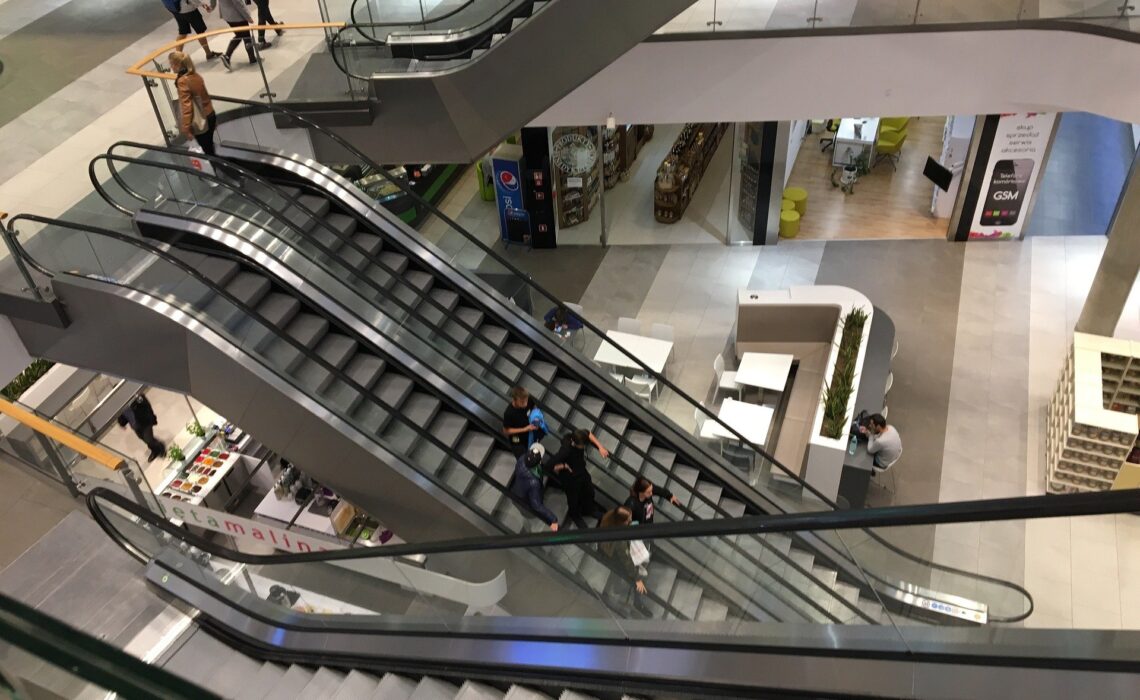 Polacy szturmują galerie handlowe