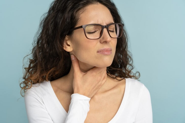 Ból gardła – jak rozpoznać i skutecznie leczyć?