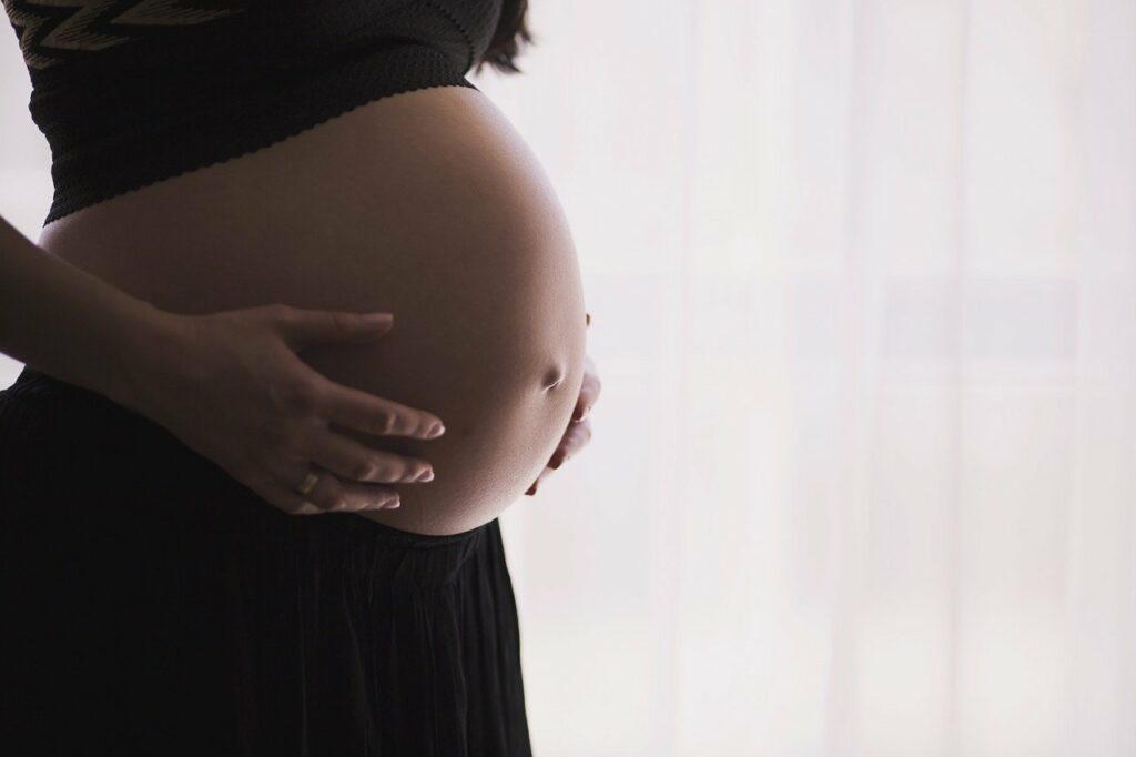 Nieplanowana ciąża - jak poradzić sobie z emocjami